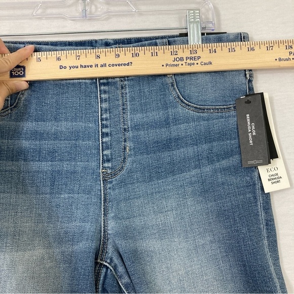 New Liverpool Frayed Hem Stretch Chloe Bermuda Shorts size 8/29 - Picture 5 of 9